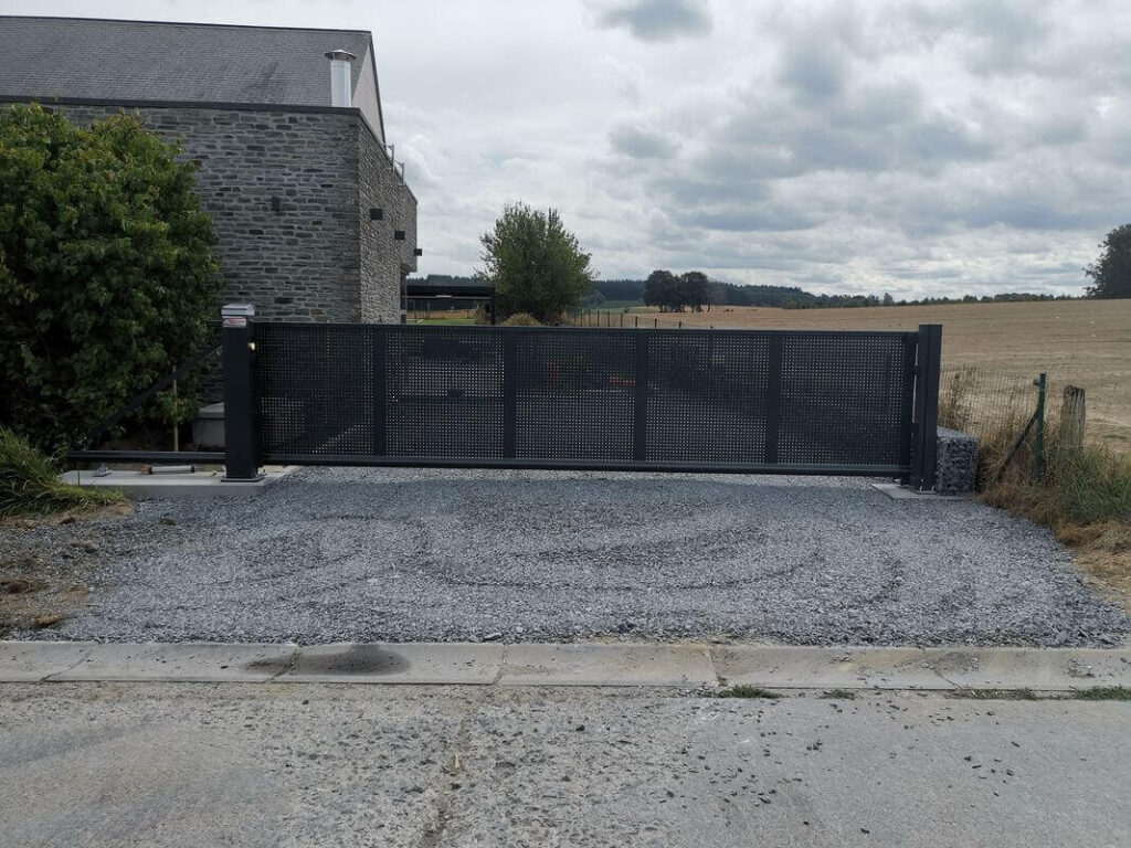 ABF Fermetures Baikirch Noville portail autoportant résidentiel design