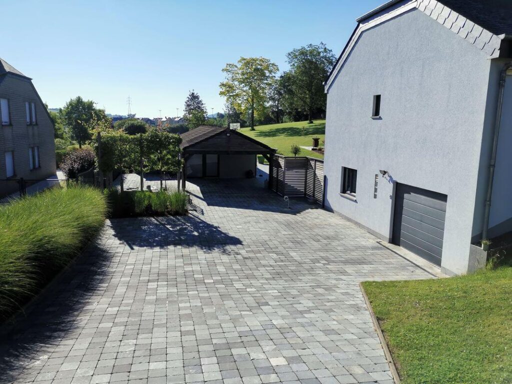 ABF Fermetures Baikirch Noville porte de garage sectionnelle grise